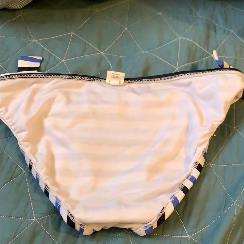 Mossimo Bikini - Picture 8 of 8